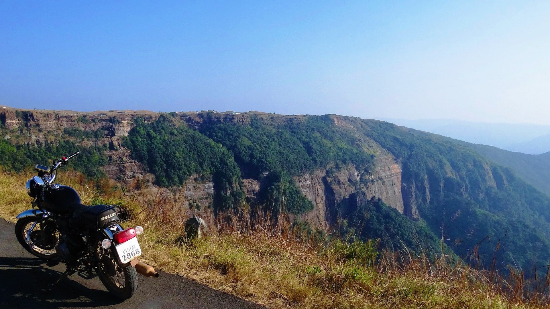 Voyage Moto – Road Trip en Royal Enfield – Inde du nord est